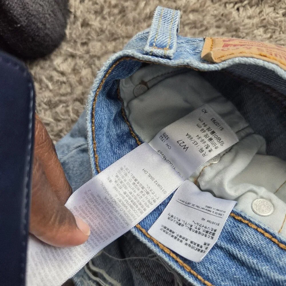 Levi's 501 Shorts Womens 27 Button Fly Cutoff Denim Jean Distressed - Picture 2 of 5